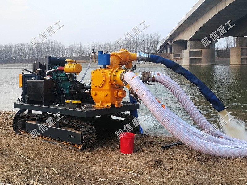 履带防汛机器人