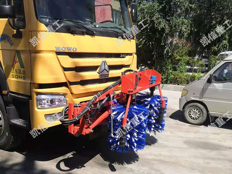 波形护栏清洗机