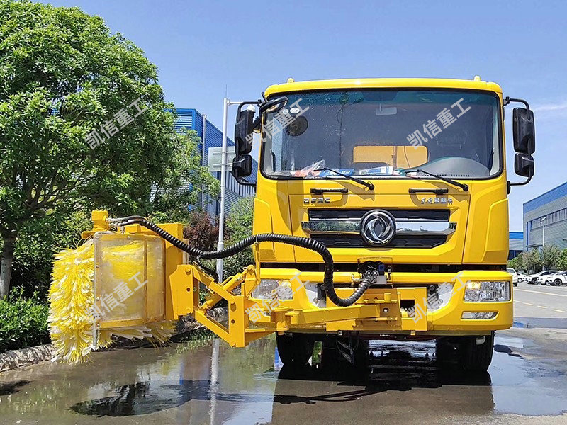 公路护栏清洗机