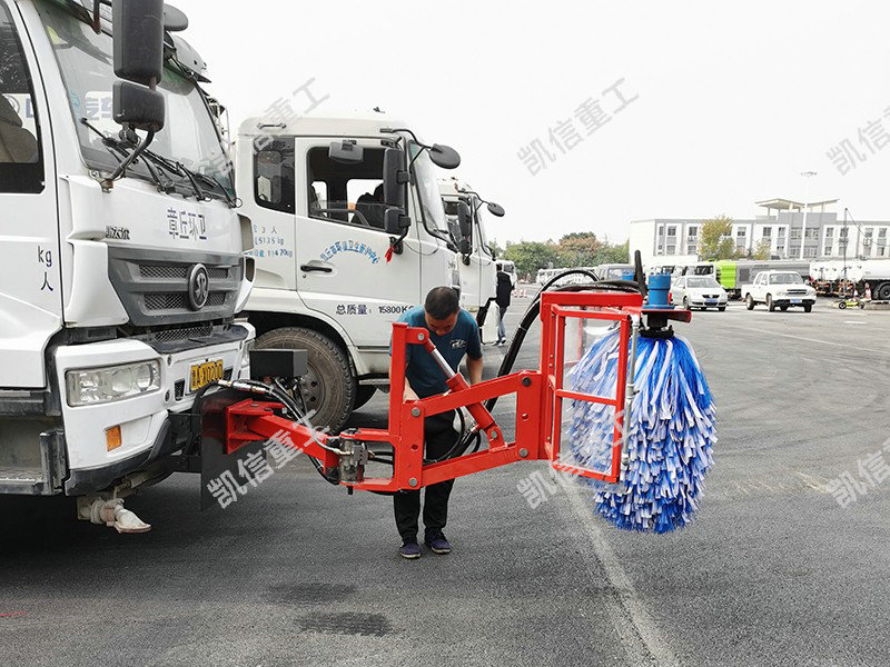 公路护栏清洗机